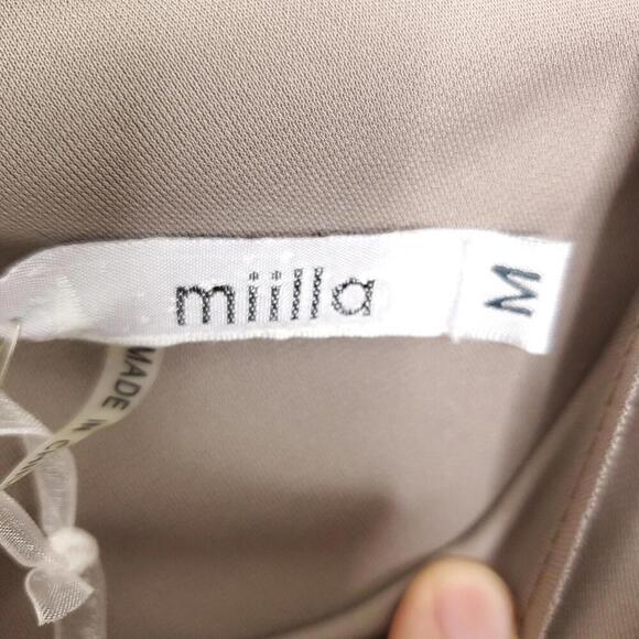 Miilla Dress WOmens M Cowl Neck Back Event Shift Silhouette Event Party - Picture 5 of 10